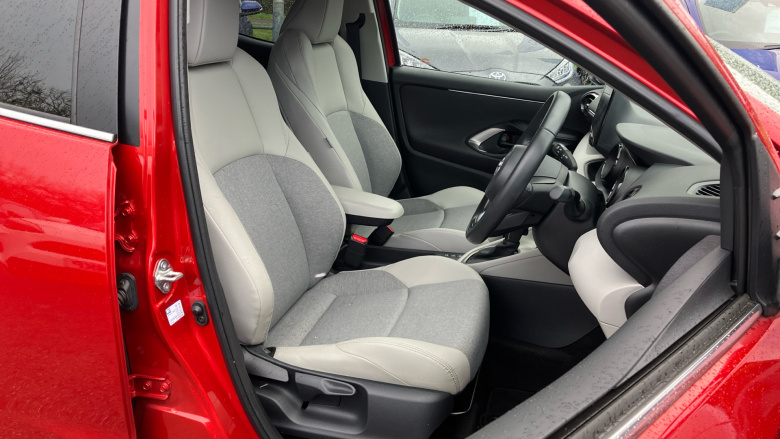 Toyota Yaris 1.5 Hybrid Excel 5dr CVT Hybrid Hatchback